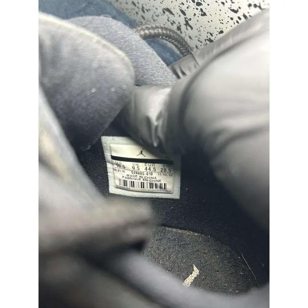 Jordan 11 Low Barons